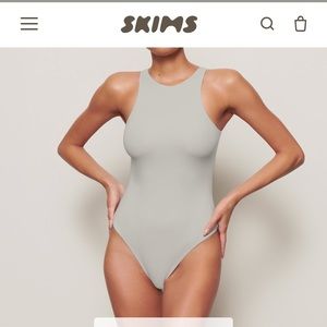 NWT SKIMS Fits Everybody Talc M